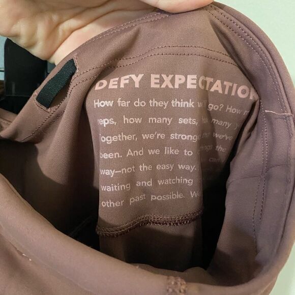 Athleta Legend 7/8 Tight - Picture 13 of 15